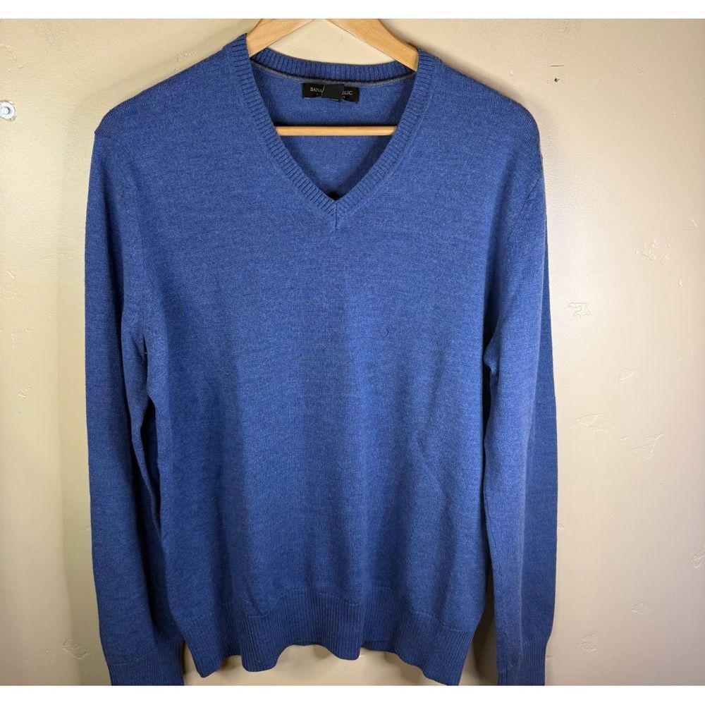 Banana Republic Mens Large Merino Wool Vneck Blue Pullover Sweater Classic‎